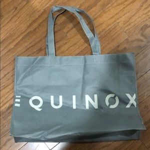 EQUINOX tote with plastic black bottom insert